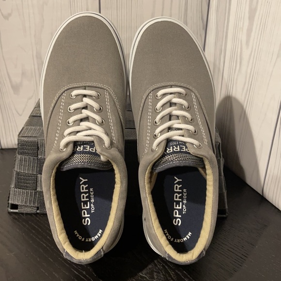 Men’s Sz. 8 Sperry’s - Picture 2 of 3